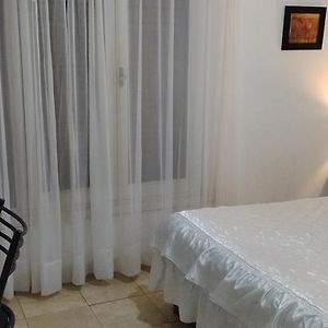 Departamento En Plaza Colon, 200 Mts De La Playa